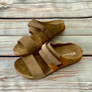 EL NATURALISTA Geniune Leather Sandals✨NEW